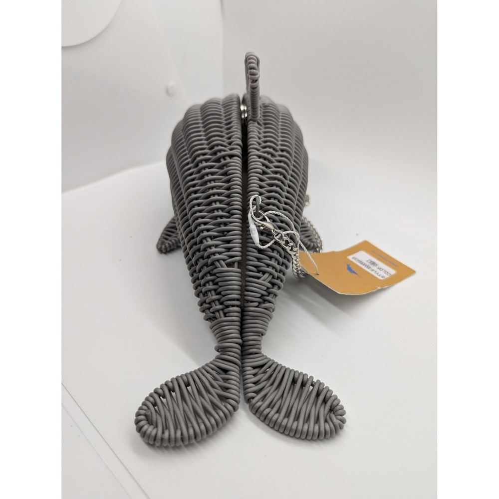 NEW Tommy Bahama Grey Wicker Dolphin Crossbody Bag Novelty Purse WW6021A - Picture 4 of 9